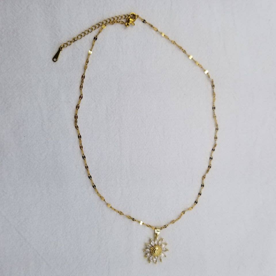 Golden Bloom — Sunflower Necklace