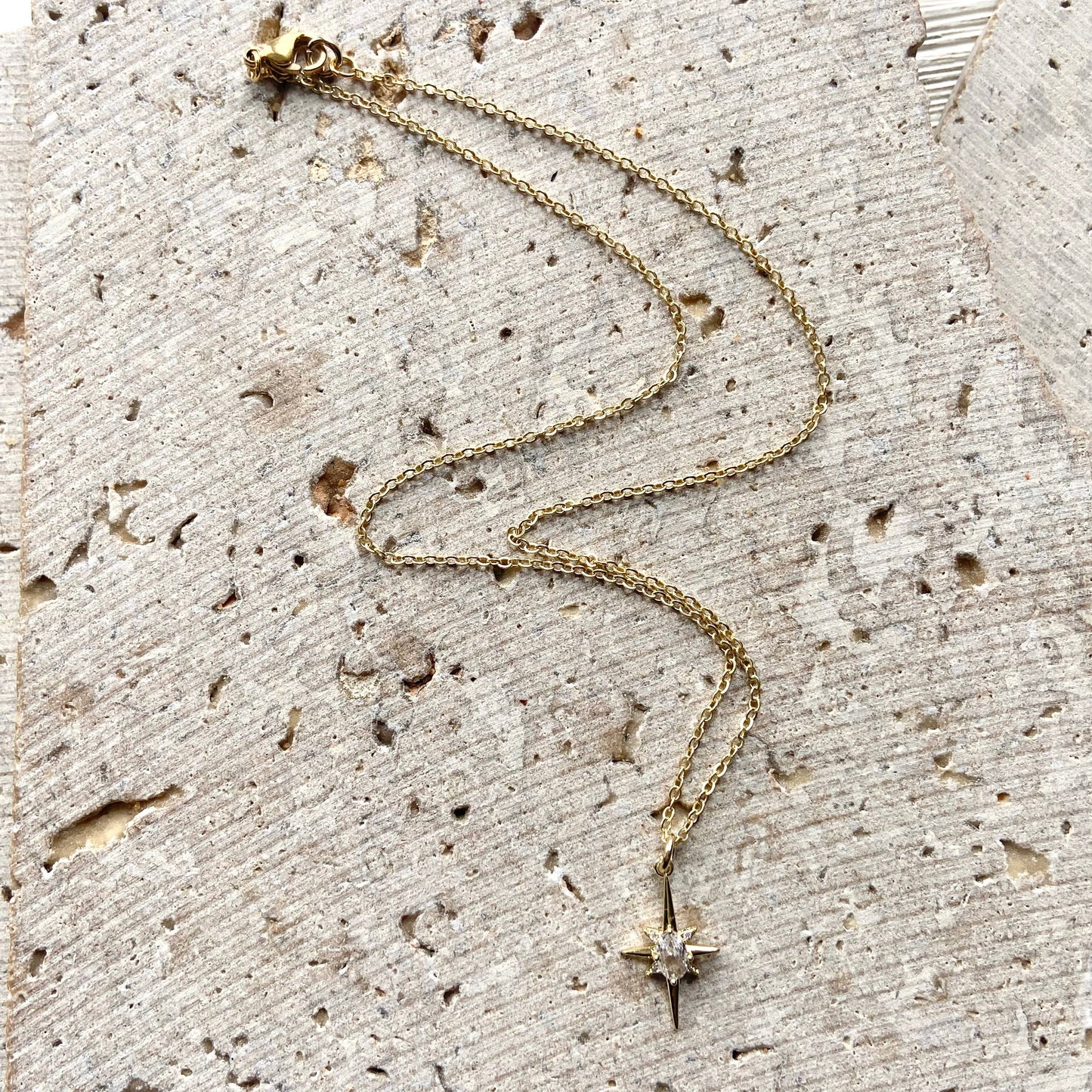 Aurora Burst Pendant Necklace – 18" Chain | Waterproof Gold Star Charm