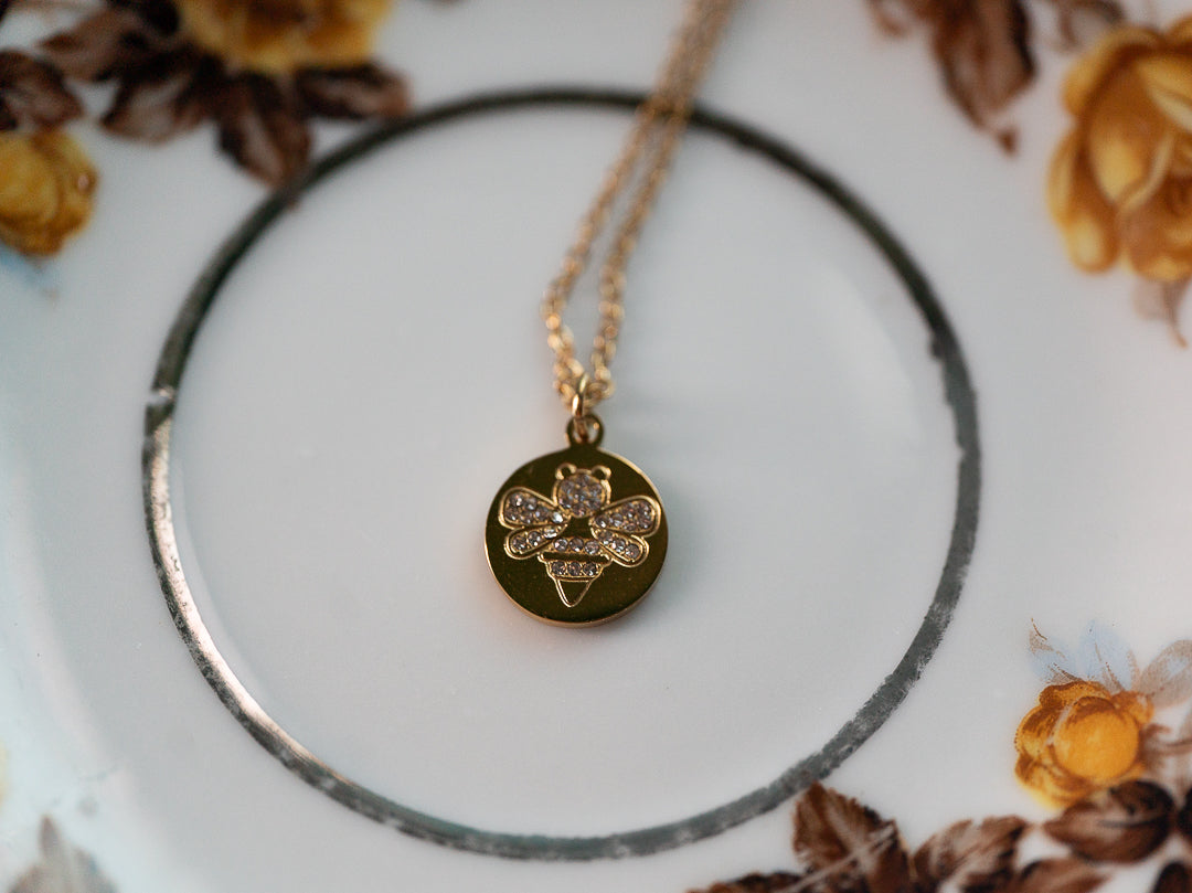 Butterfly, Dragonfly & Bee Necklace – 18k Gold Waterproof Pendant | Nature-Inspired Charm Jewelry