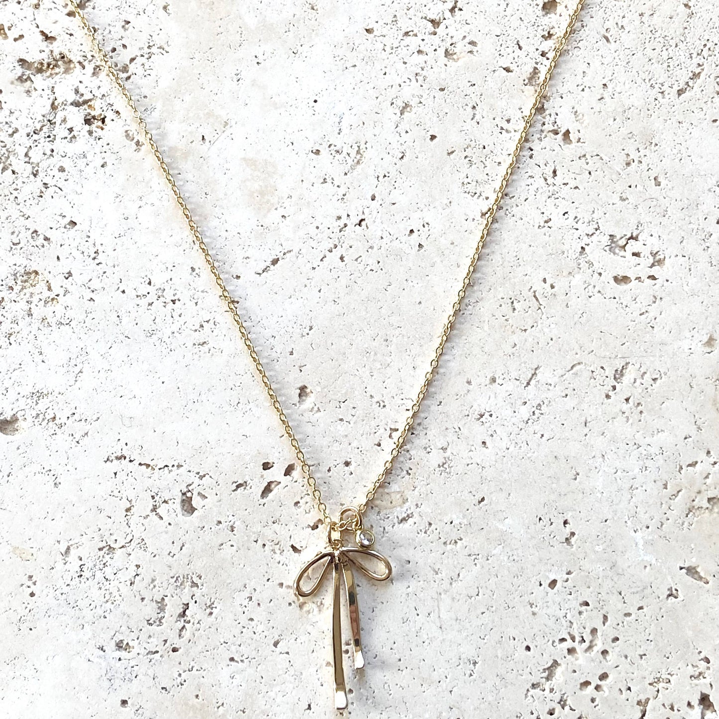 Golden Ribbon Drip Necklace -18" Chain