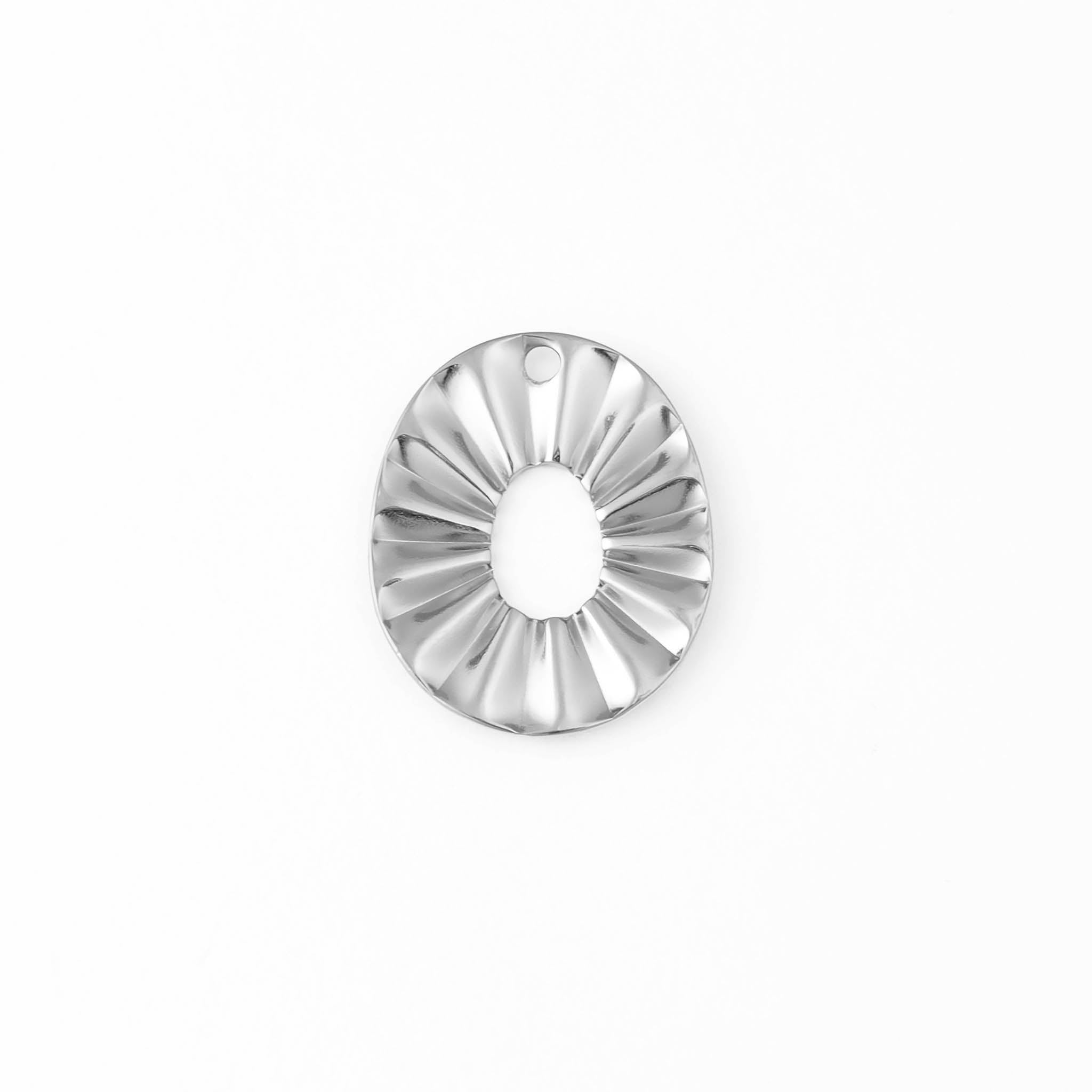 18K Gold Oval Charm – Crimped Stainless Steel Pendant | Hypoallergenic Jewelry