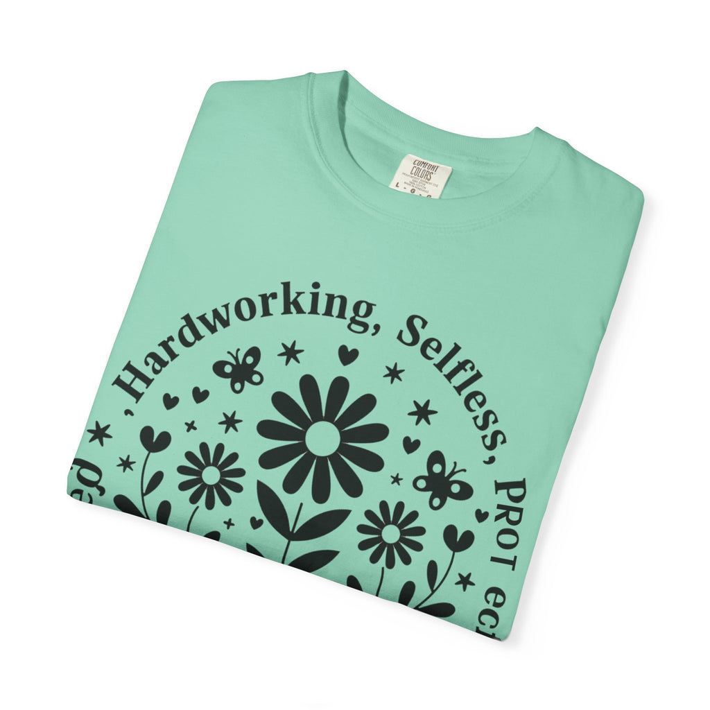 Mama Traits Floral Tee – Soft Cotton Unisex Casual Shirt | Gift for Mom