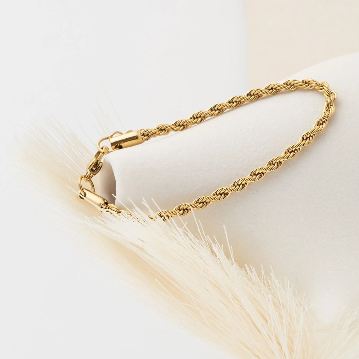 Wholesale jewelry 14K Gold Filled Plus™ Rope Chain Bracelet- Studio