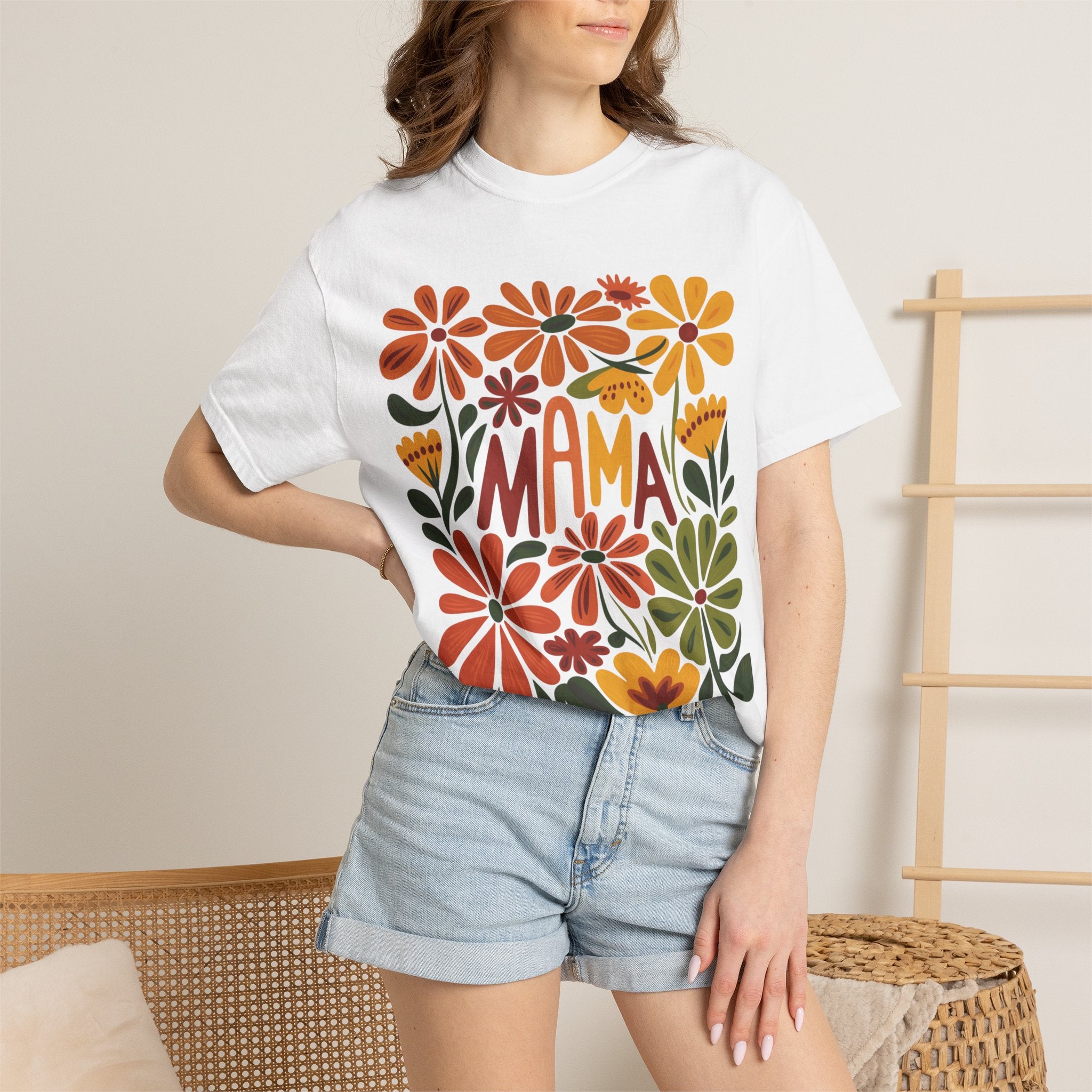 Retro Floral Mama Tee – Boho Mom Shirt With Playful Floral Design & Comfortable Cotton
