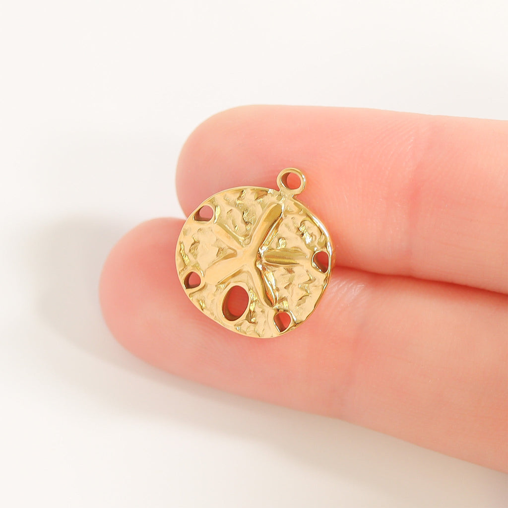 Sand Dollar Charm – 18K Gold Pendant | Waterproof Stainless Steel Beach Jewelry