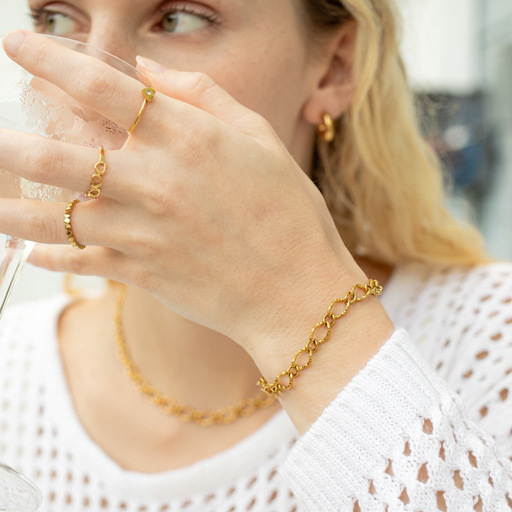 18K Gold Chain Bracelet – Hammered Oval Stainless Steel Scratch Resistant Jewelry - Bracelets | Sunflower Soul Boutique