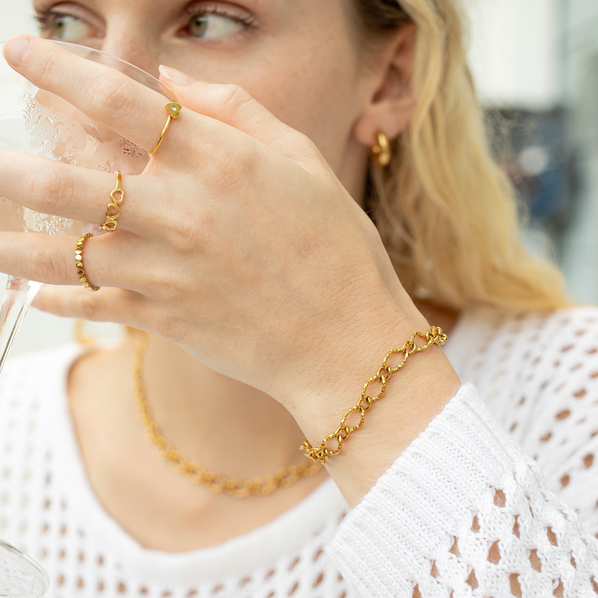 18K Gold Chain Bracelet – Hammered Oval Stainless Steel Scratch Resistant Jewelry - Bracelets | Sunflower Soul Boutique