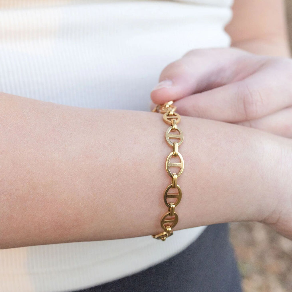 18K Gold Chain Bracelet – Thick Oval Link, Adjustable Lobster Clasp, Durable Coating - Bracelets | Sunflower Soul Boutique