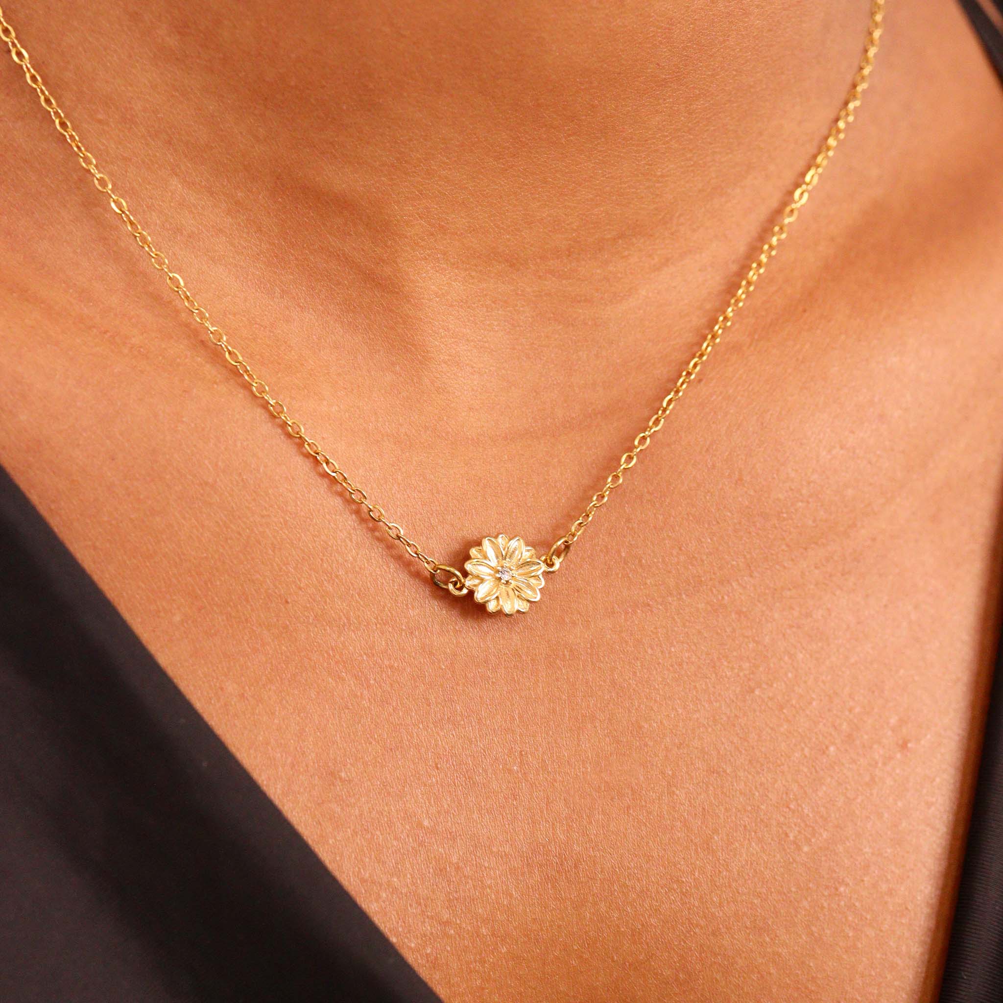 18K Gold Chain Necklace – PVD Coated Stainless Steel Loop Connector Chain - Necklaces | Sunflower Soul Boutique