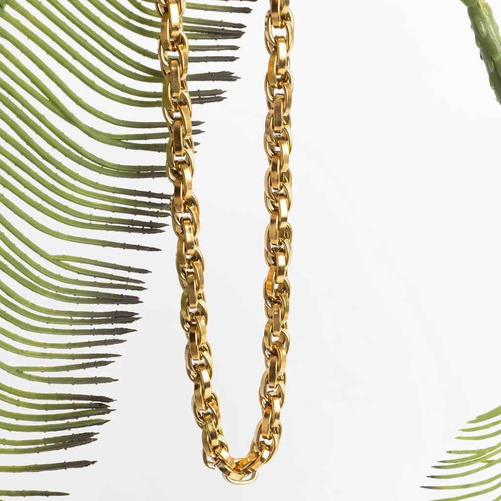 18K Gold Chain Necklace – Twisted Oval Stainless Steel Jewelry, Hypoallergenic & Durable - Necklaces | Sunflower Soul Boutique