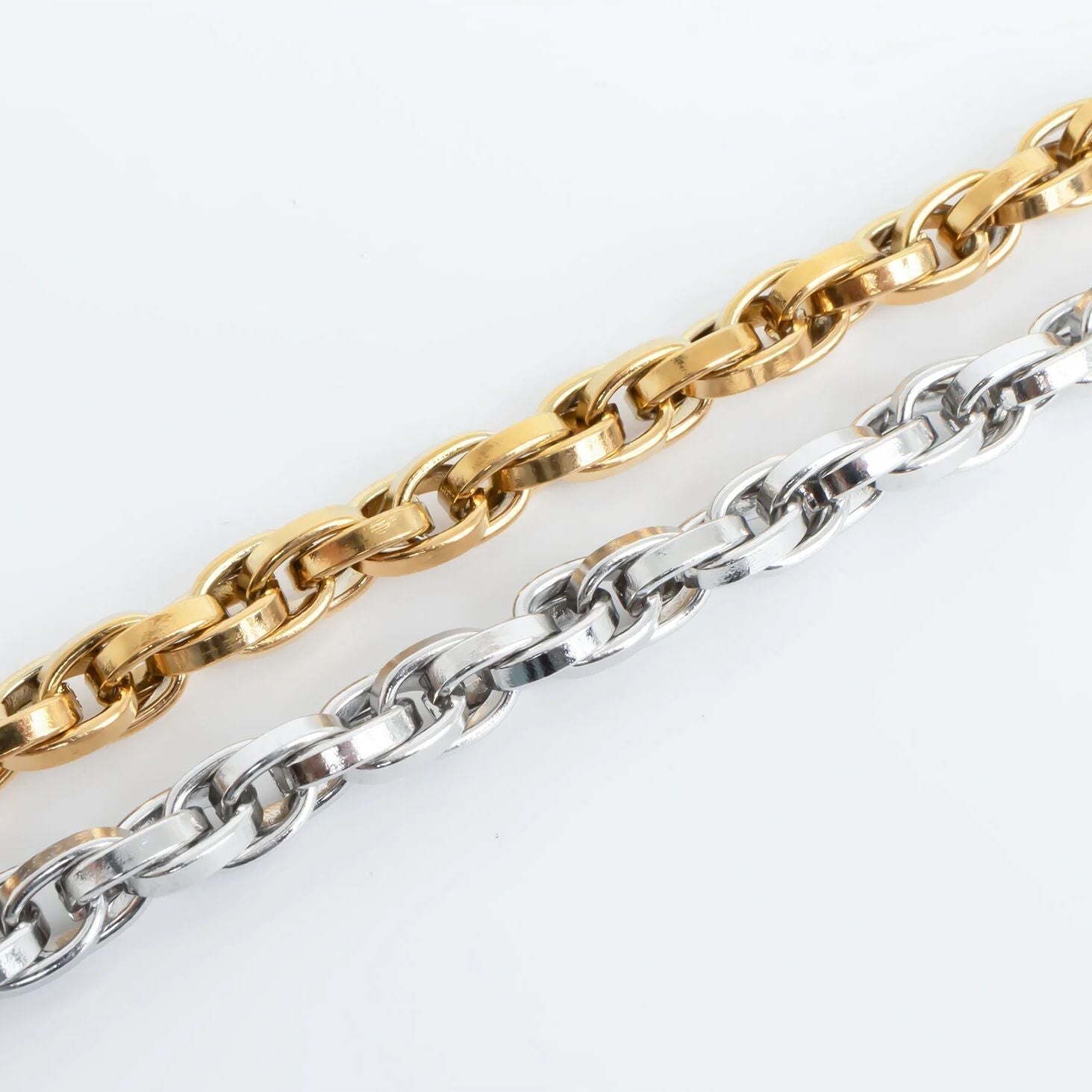 18K Gold Chain Necklace – Twisted Oval Stainless Steel Jewelry, Hypoallergenic & Durable - Necklaces | Sunflower Soul Boutique