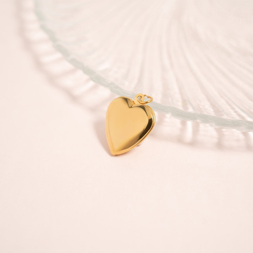18K Gold Heart Locket – Stainless Steel Pendant | Photo Holder Keepsake Necklace - Charms | Sunflower Soul Boutique