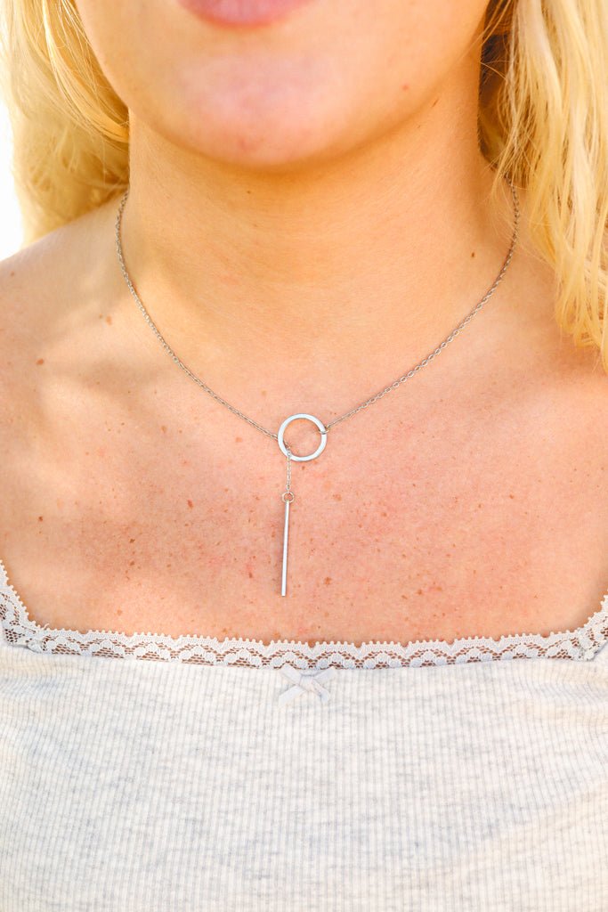 18K Gold Lariat Necklace – Minimalist Circle Pendant with Drop Bar Chain 18 Inch - Necklaces | Sunflower Soul Boutique