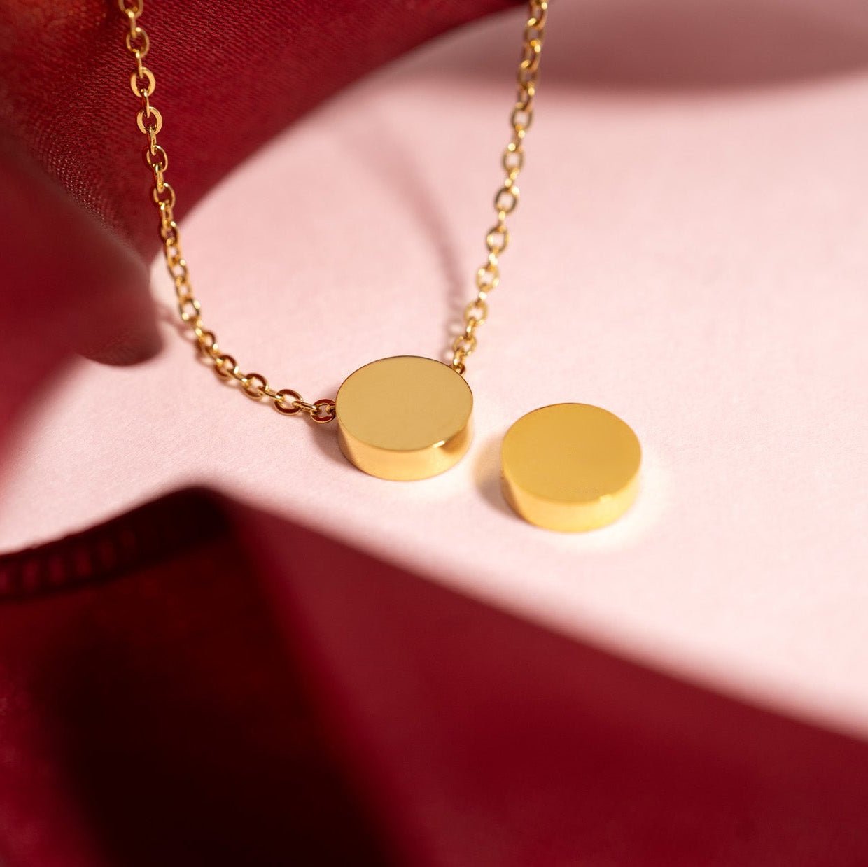 18K Gold Mini Necklace – Polished Stainless Steel 18 Inch Chain With Engravable Circle Pendant - Necklaces | Sunflower Soul Boutique