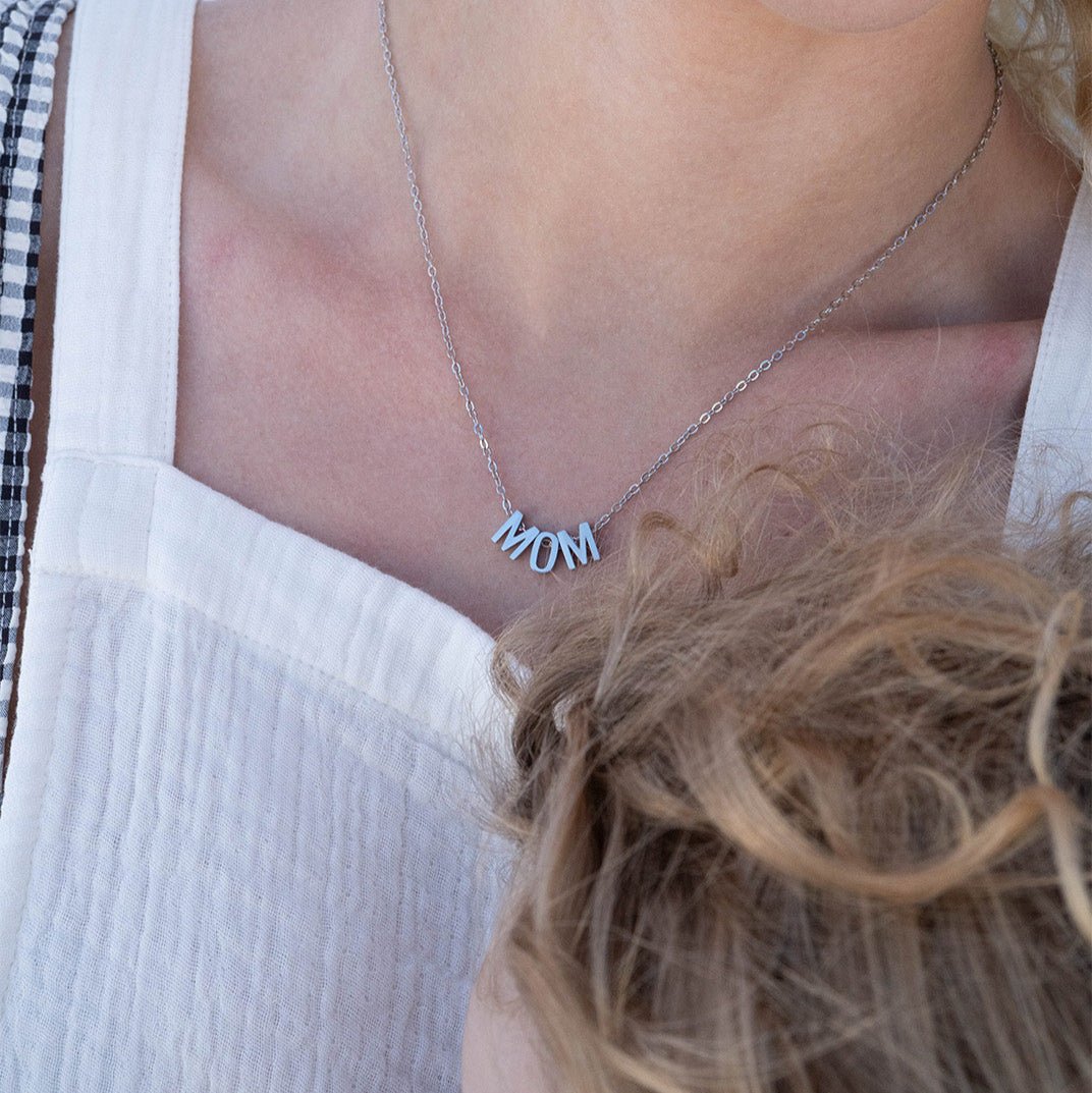 18K Gold Mom Necklace – Hypoallergenic Stainless Steel PVD Coated Gift - Necklaces | Sunflower Soul Boutique