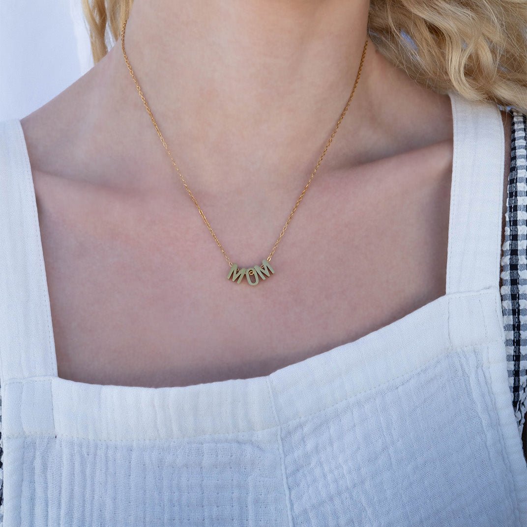 18K Gold Mom Necklace – Hypoallergenic Stainless Steel PVD Coated Gift - Necklaces | Sunflower Soul Boutique