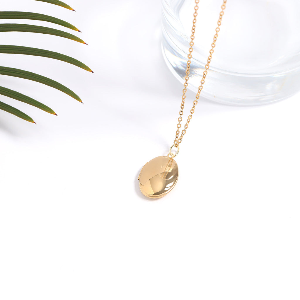 18K Gold Oval Locket – Personalized Photo Keepsake With PVD Gold Finish Jewelry - charm | Sunflower Soul Boutique