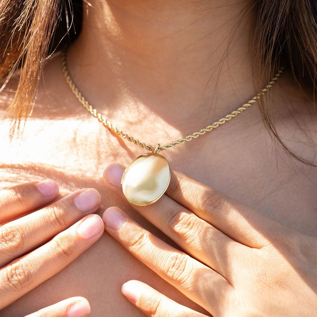 18K Gold Oval Locket – Waterproof Gold Locket Pendant | Hypoallergenic Jewelry Gift - charm | Sunflower Soul Boutique