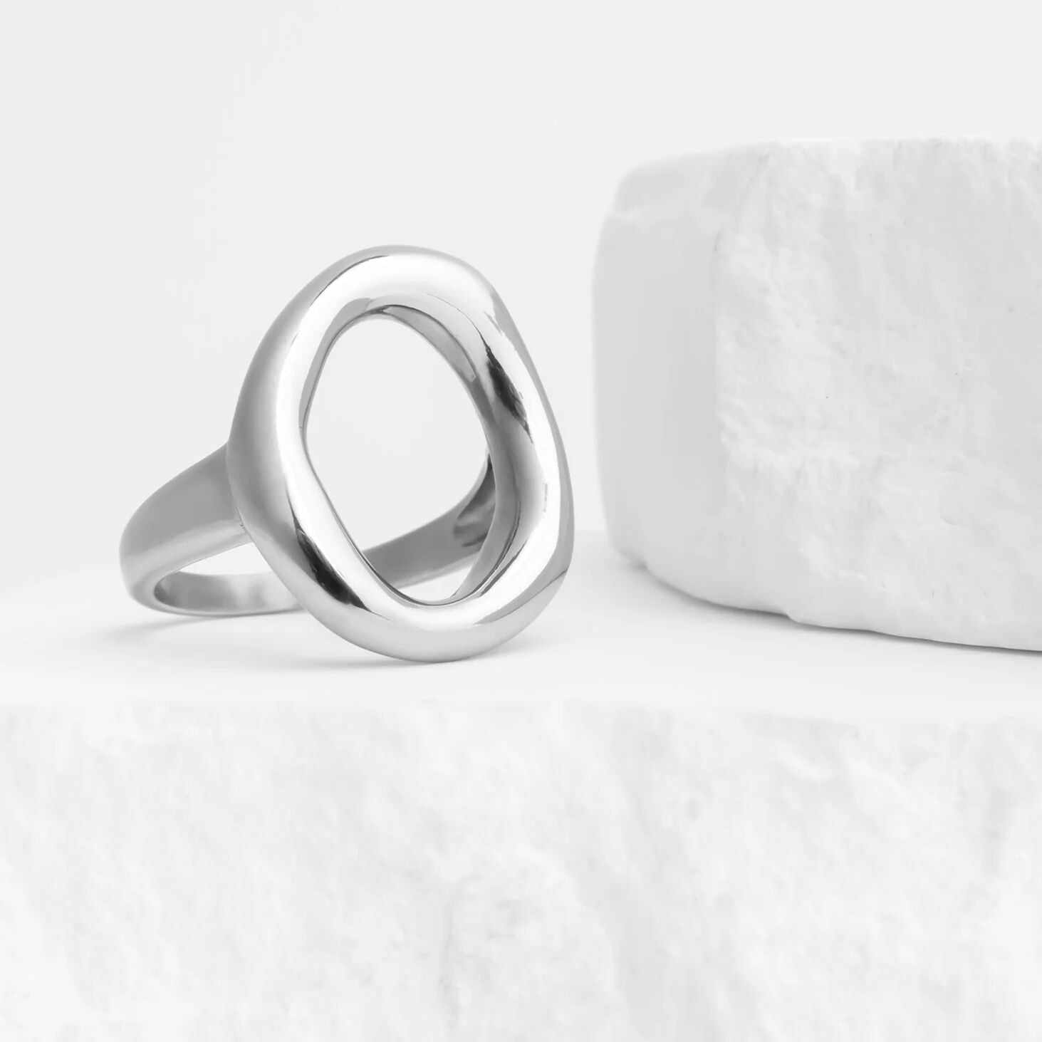 18K Gold Oval Ring – Durable Stainless Steel Jewelry With Comfort Fit Band - Rings | Sunflower Soul Boutique