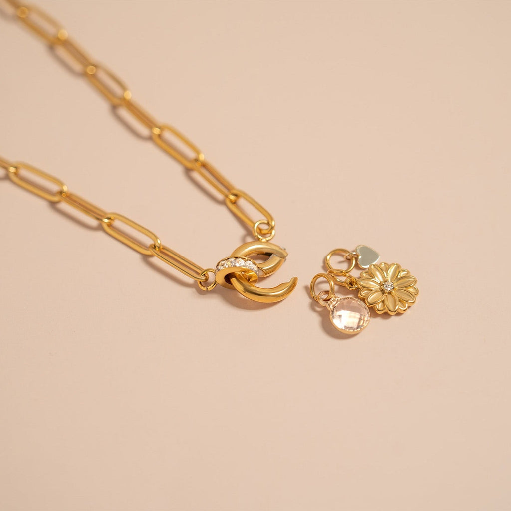 18K Gold Paperclip Necklace – Elegant Gold Chain With Carabiner Clasp Charm - Necklaces | Sunflower Soul Boutique