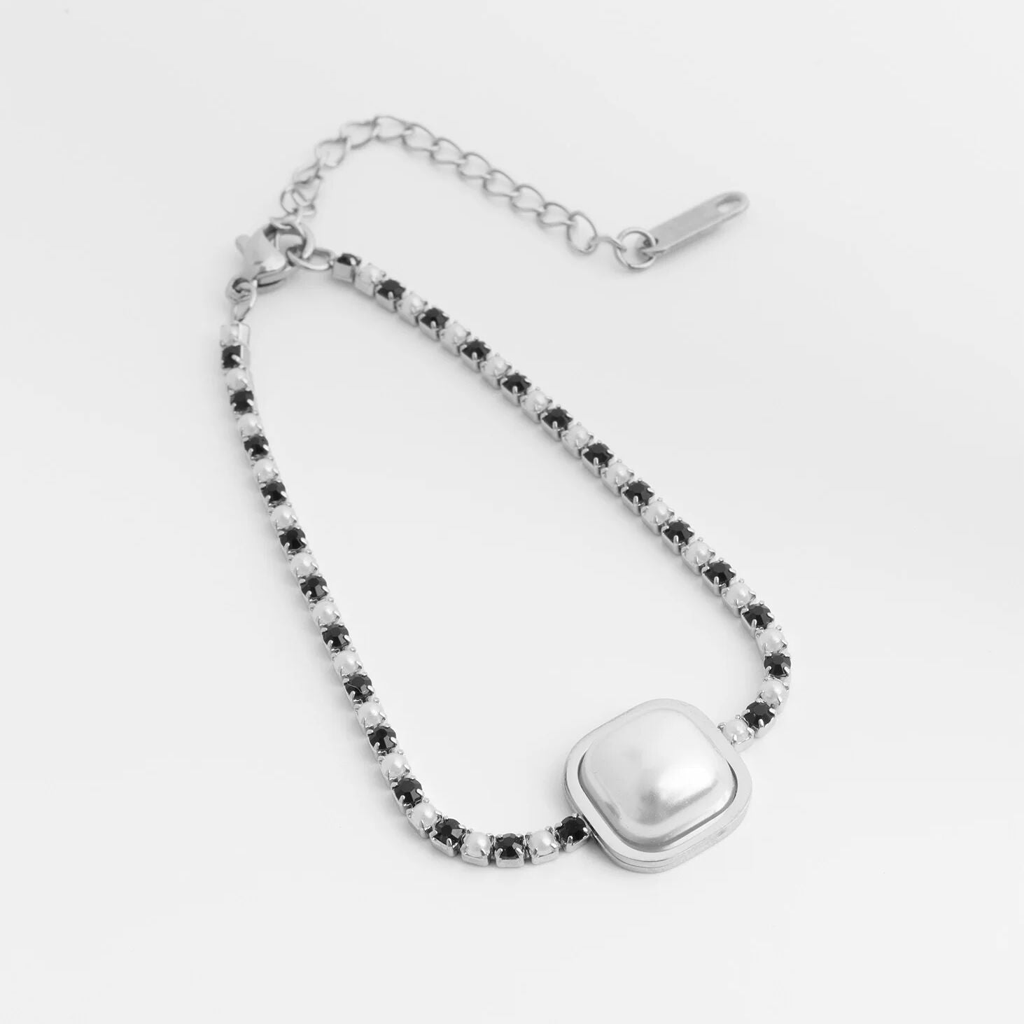 18K Gold Pearl Bracelet – Two Tone Stainless Steel Jewelry With Secure Clasp - Bracelets | Sunflower Soul Boutique