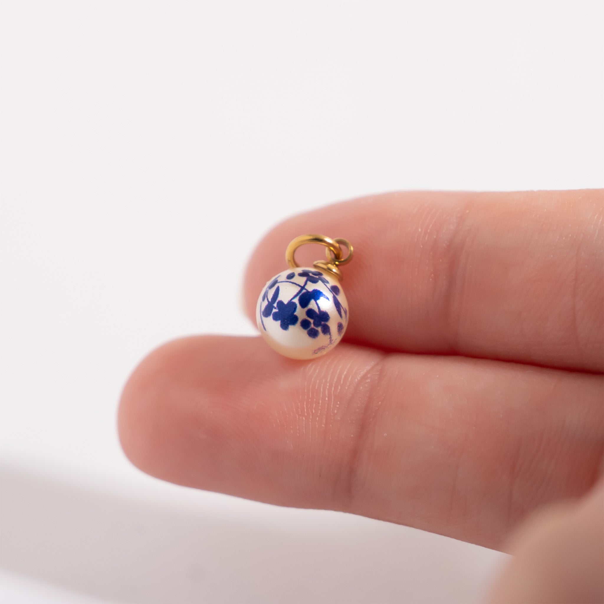 18K Gold Pearl Charm – Floral Printed Pearl Stainless Steel Charm, PVD Coated Jewelry - charm | Sunflower Soul Boutique