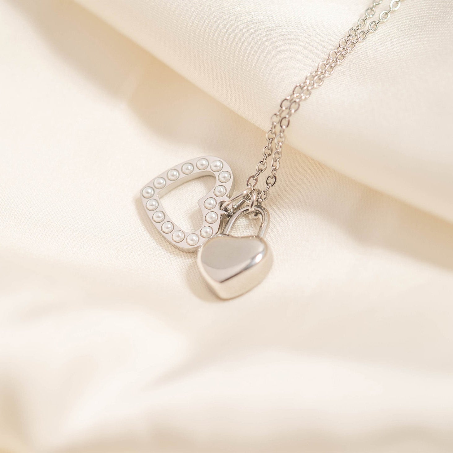18K Gold Pearl Charm – Heart Shaped Stainless Steel Charm | PVD Coated Jewelry - charm | Sunflower Soul Boutique