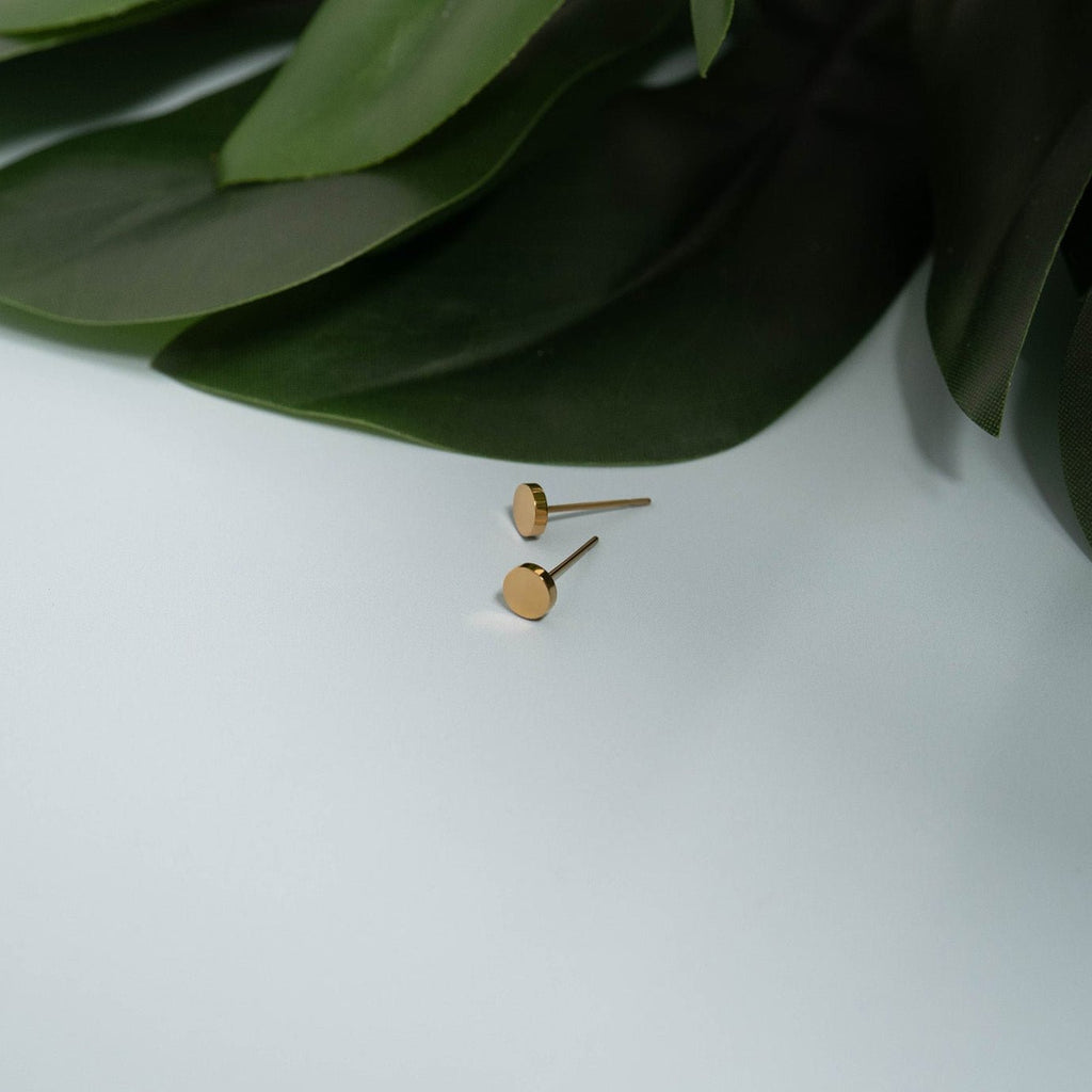 18K Gold Stud Earrings – Classic Round Stainless Steel Hypoallergenic Design - Earring | Sunflower Soul Boutique