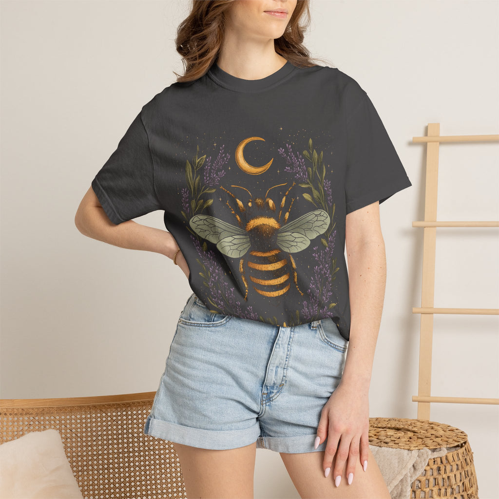 Bee Graphic Tee – Soft Vintage T-Shirt With Hand Drawn Bee Art & Lavender