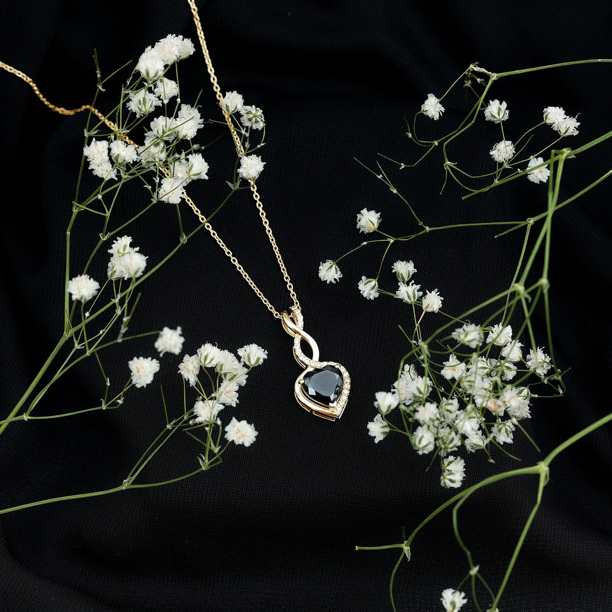 2 Carat Black Onyx Infinity Heart Pendant with Diamond