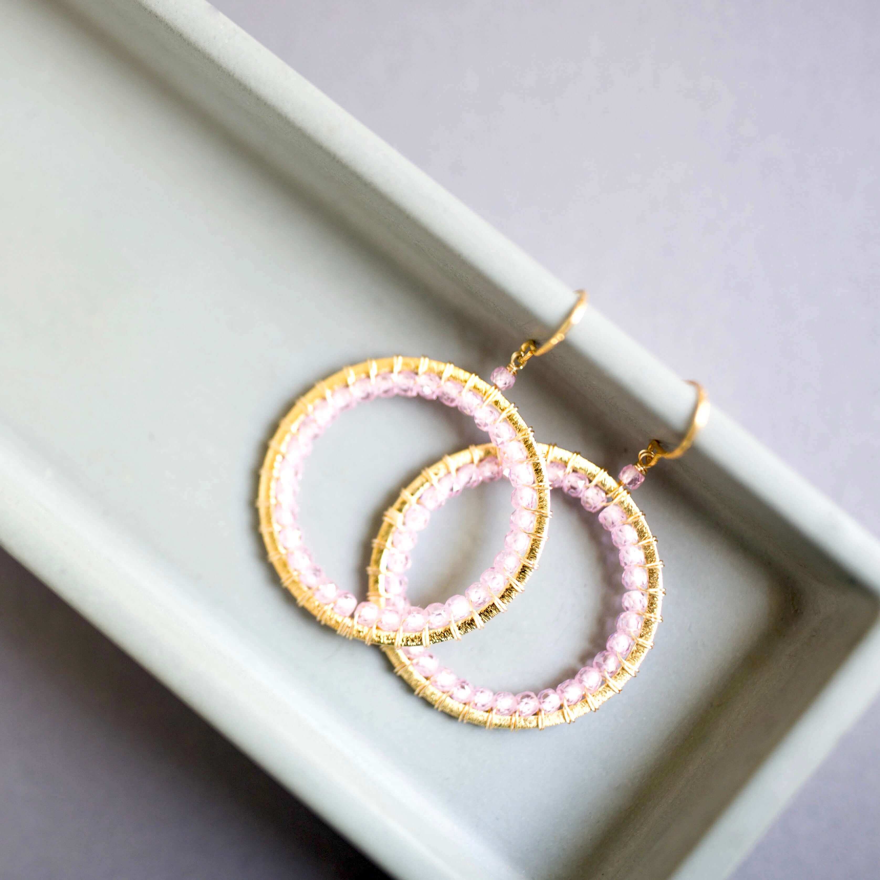 Rose Quartz Jewelry Set – Halo Design With Amethyst Pendant & Matching Earrings