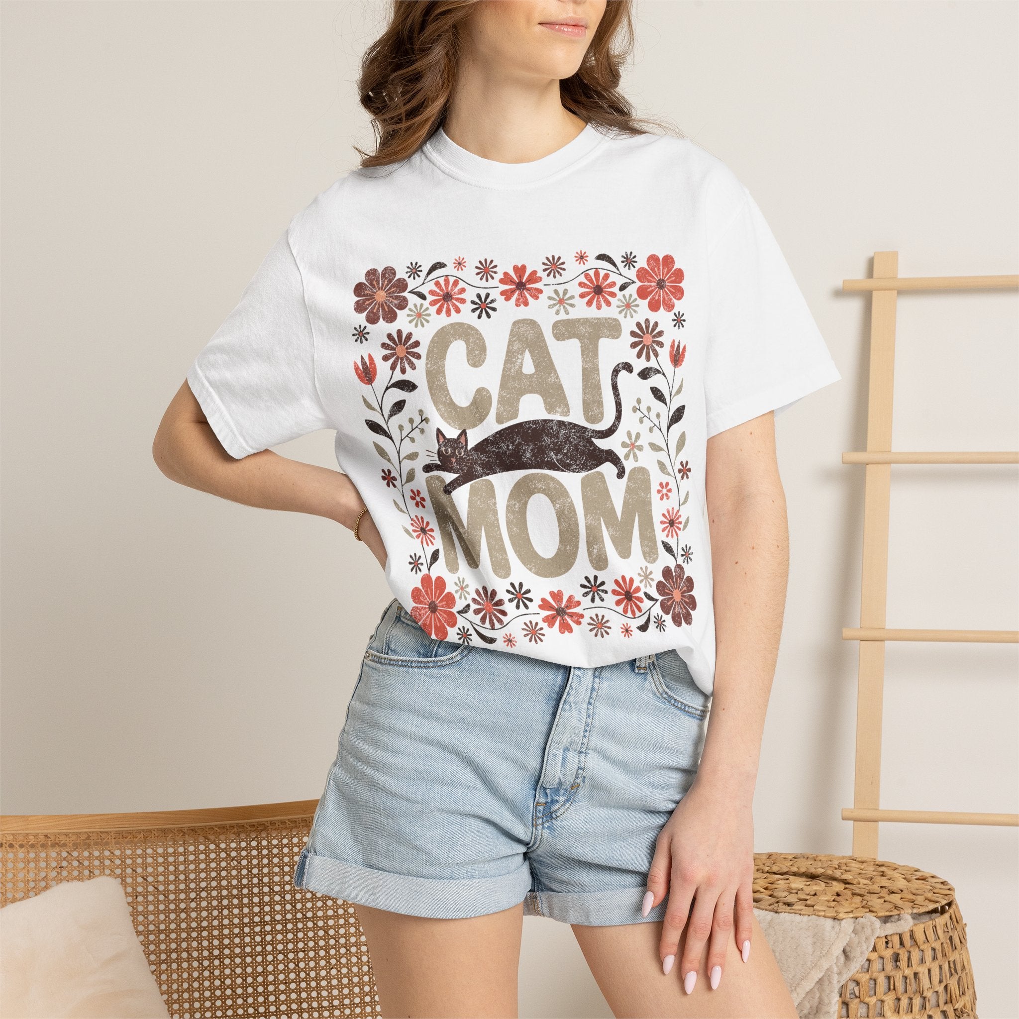Vintage Cat Mom Tee – Cozy Pet Apparel | Soft Cotton Casual Cat Top