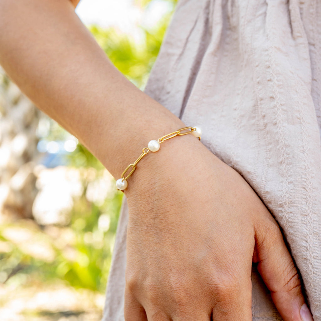 18K Gold PVD Stainless Steel Station Pearl Paperclip Bracelet