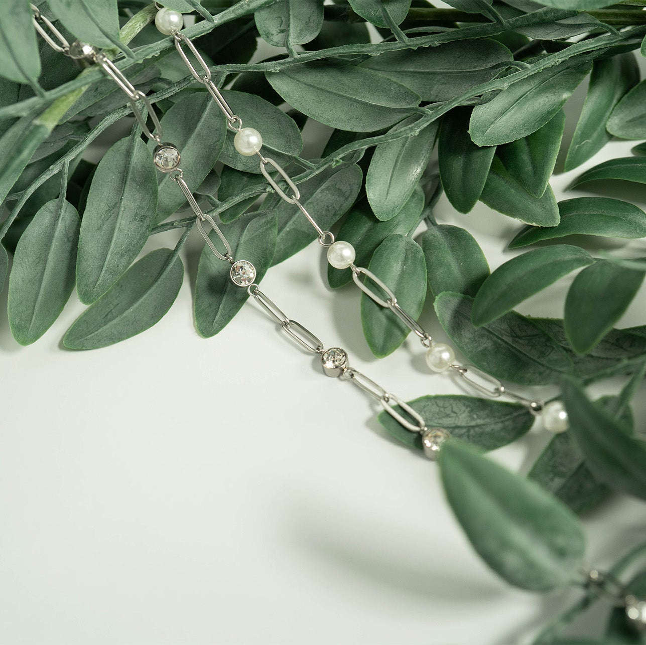 Stainless Steel Paperclip Chain and Pearl Station Necklace