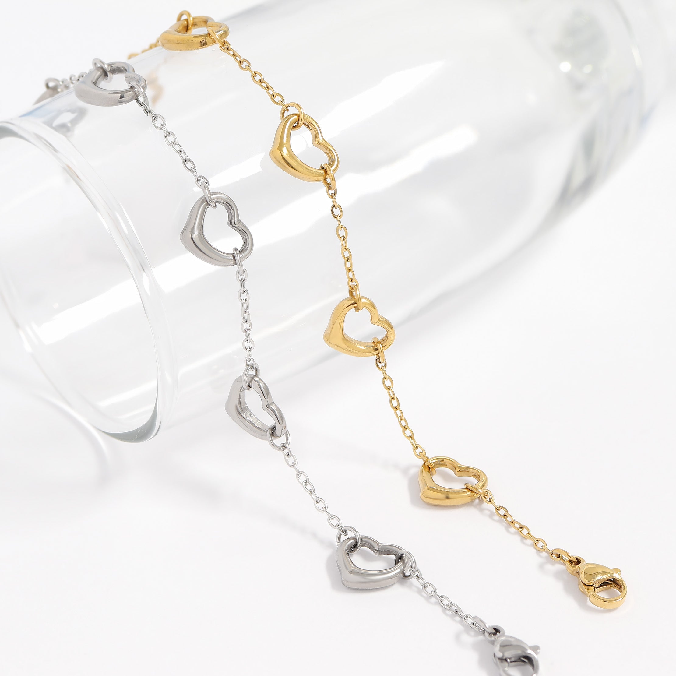 18K Gold Heart Bracelet – PVD Coated Stainless Steel Station Chain Jewelry