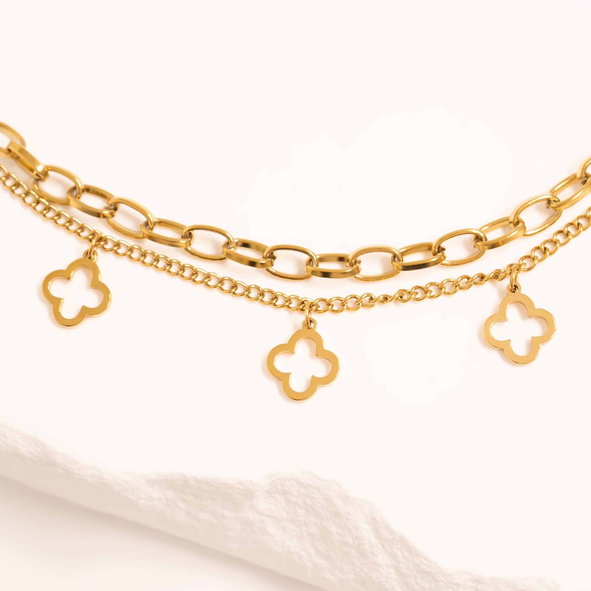 Gold Clover Charm Bracelet – 18K Gold Plated Dainty Chain, Hypoallergenic Jewelry