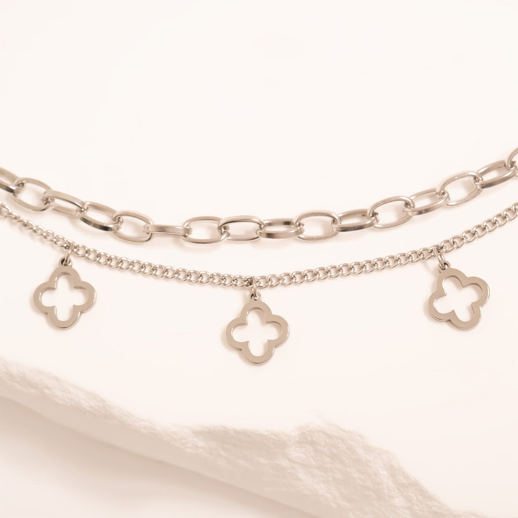 Gold Clover Charm Bracelet – 18K Gold Plated Dainty Chain, Hypoallergenic Jewelry