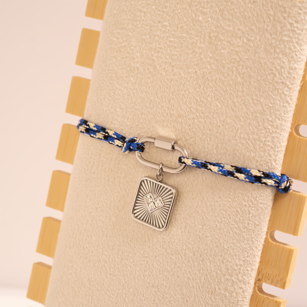 Silver / Navy Rope Carabiner Bracelet / BRJ1099 / PDL0305 / Bracelet Display