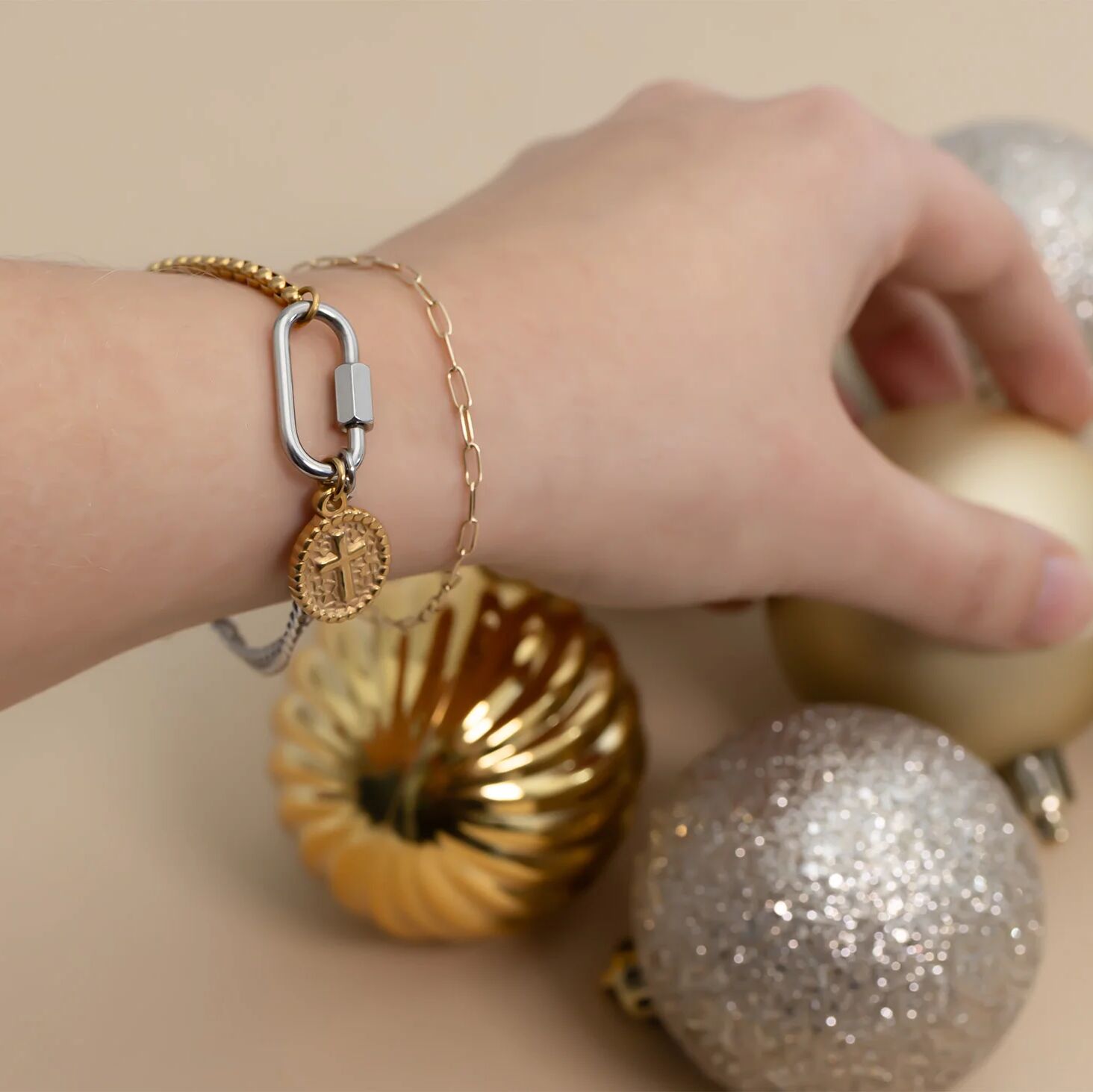 Mixed Metal Bracelet – Adjustable Split Chain With Carabiner Clasp | Hypoallergenic Jewelry