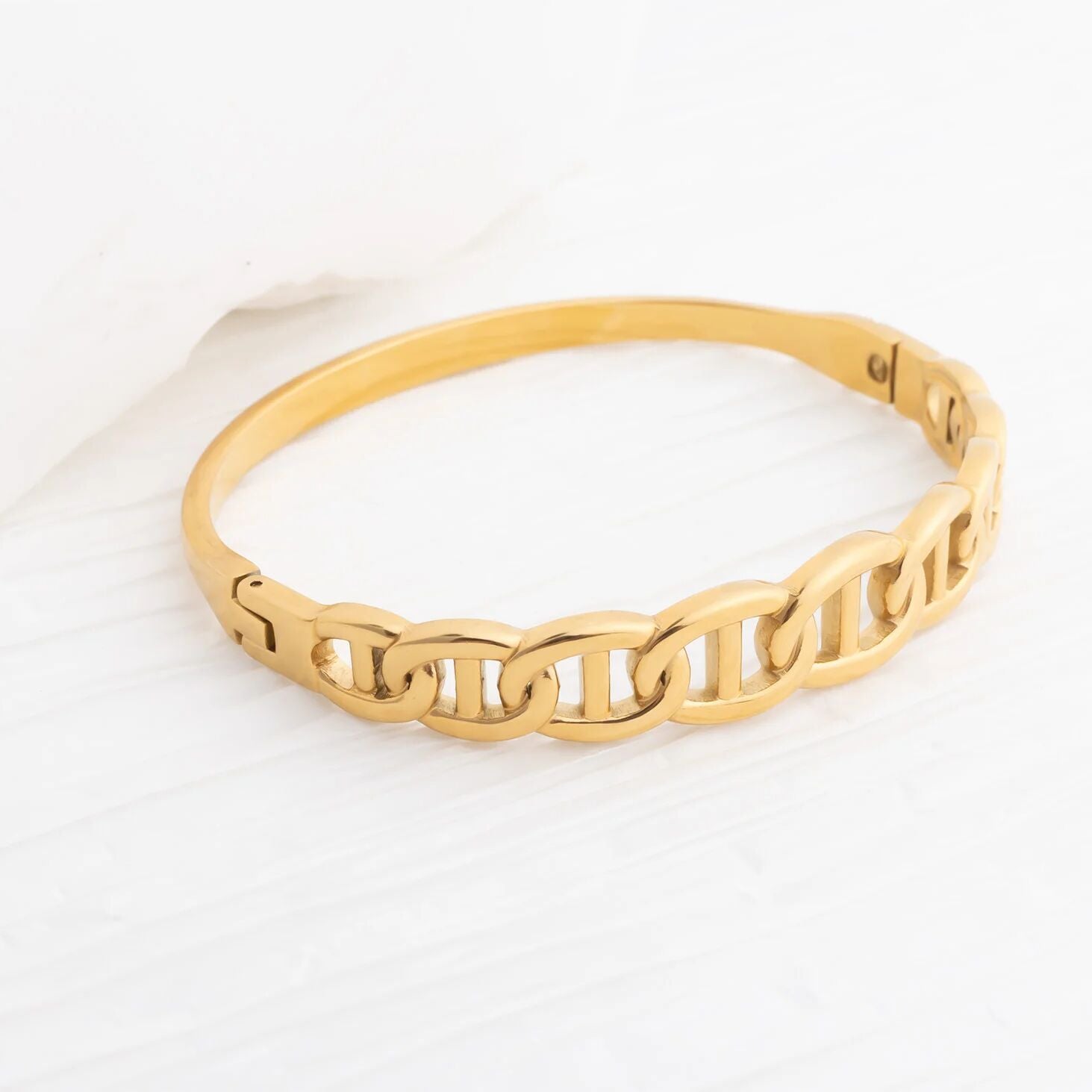 18K Gold Chain Bracelet – Oval Chain Bangle With Durable Gold Finish & Secure Clasp