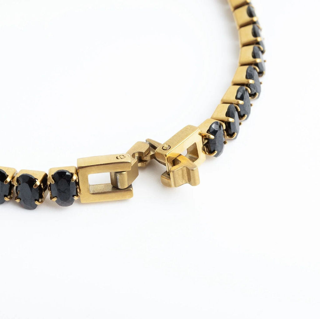 Gold Stone Bracelet – 18K Gold Jewelry With Black Oval Stone & Adjustable Chain