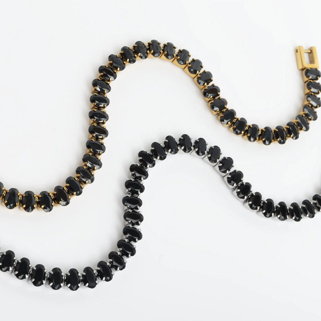 Gold Stone Bracelet – 18K Gold Jewelry With Black Oval Stone & Adjustable Chain