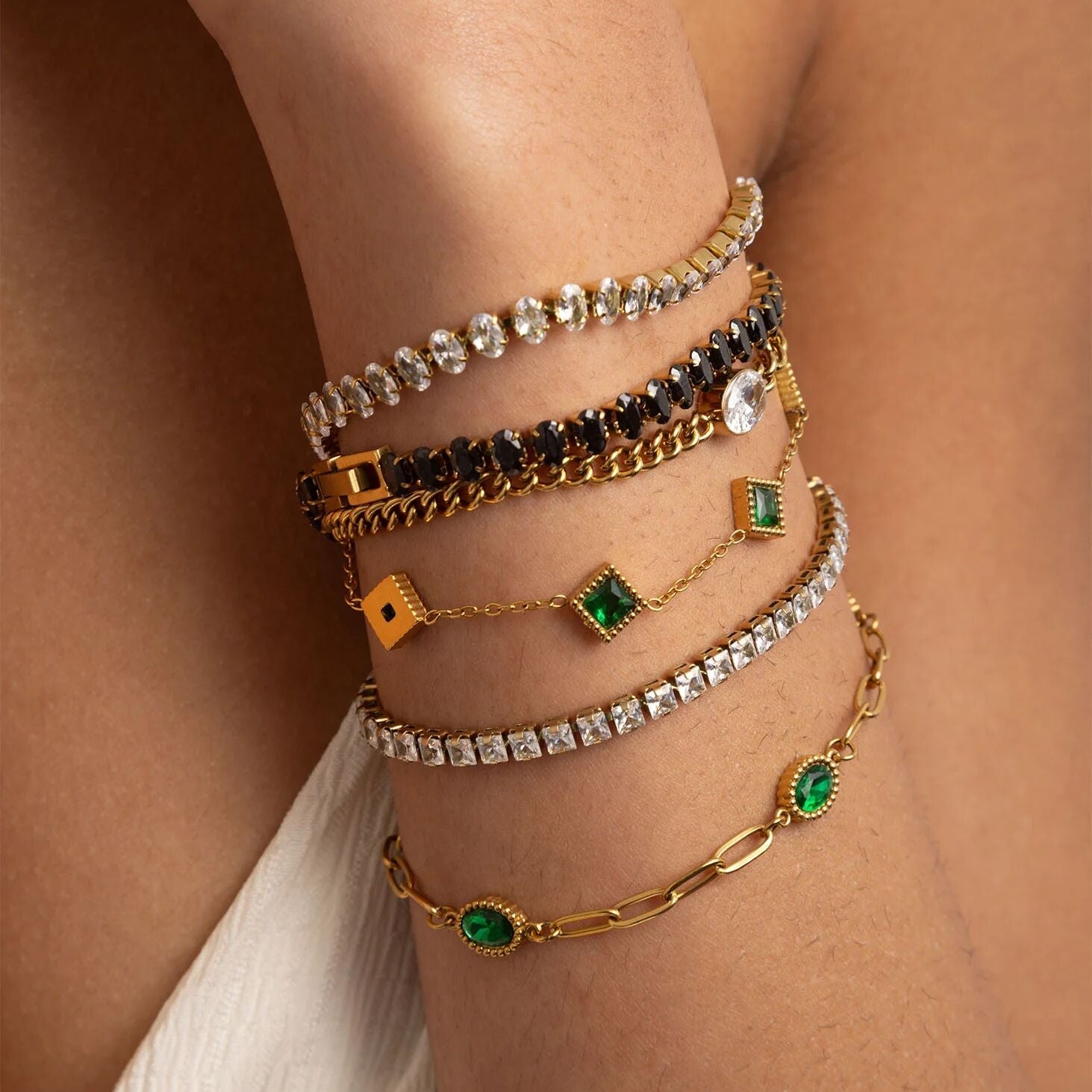 Emerald Stone Bracelet – 18K Gold Stainless Steel Station Bracelet With Adjustable Chain