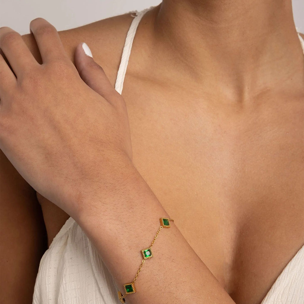 Emerald Stone Bracelet – 18K Gold Stainless Steel Station Bracelet With Adjustable Chain