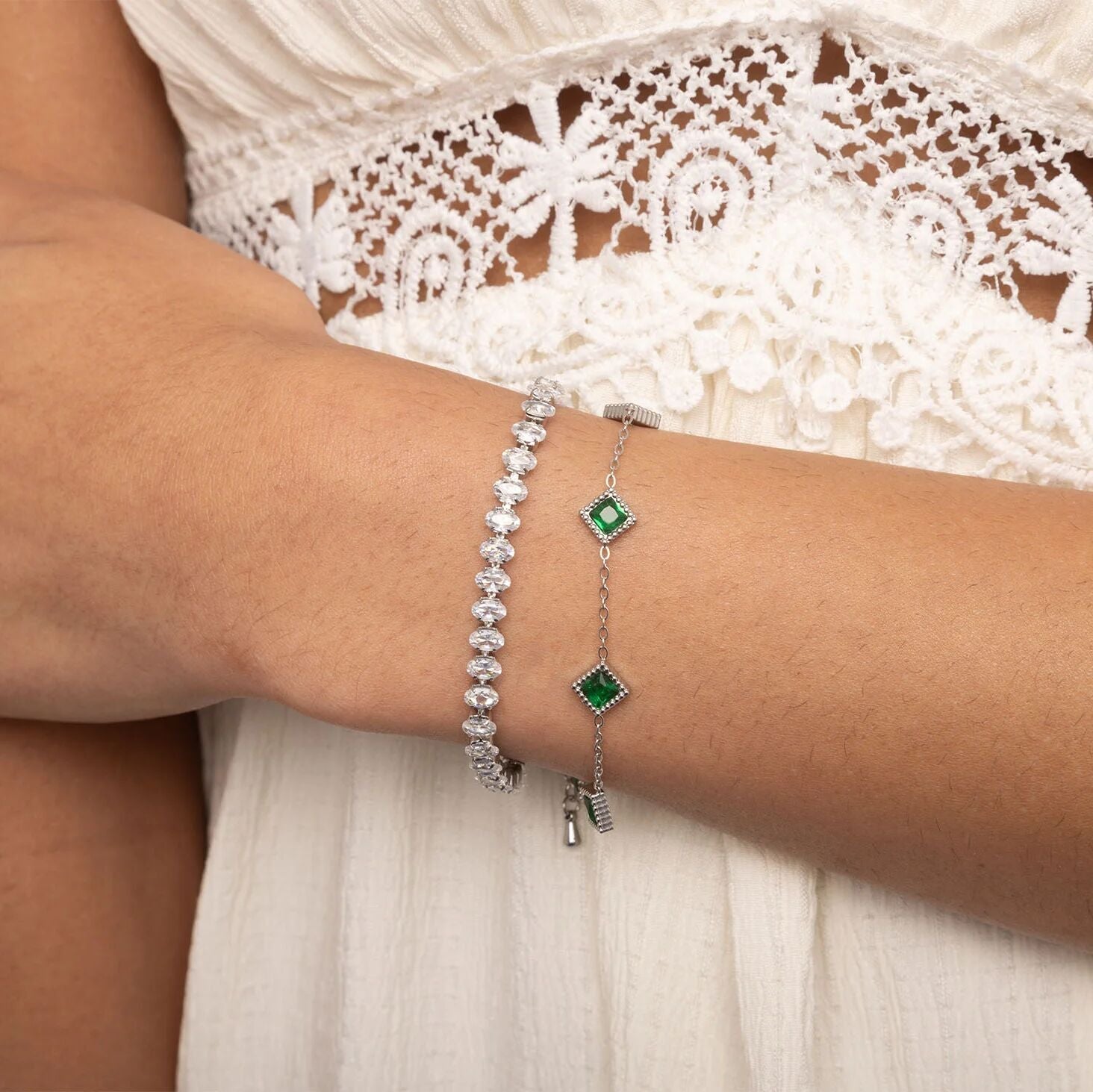 Emerald Stone Bracelet – 18K Gold Stainless Steel Station Bracelet With Adjustable Chain