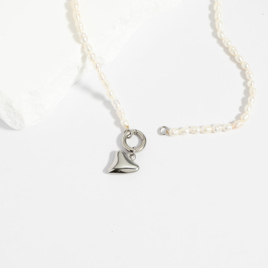 Freshwater Pearl Necklace – 18K Gold Charm Holder | Waterproof Stainless Steel Jewelry