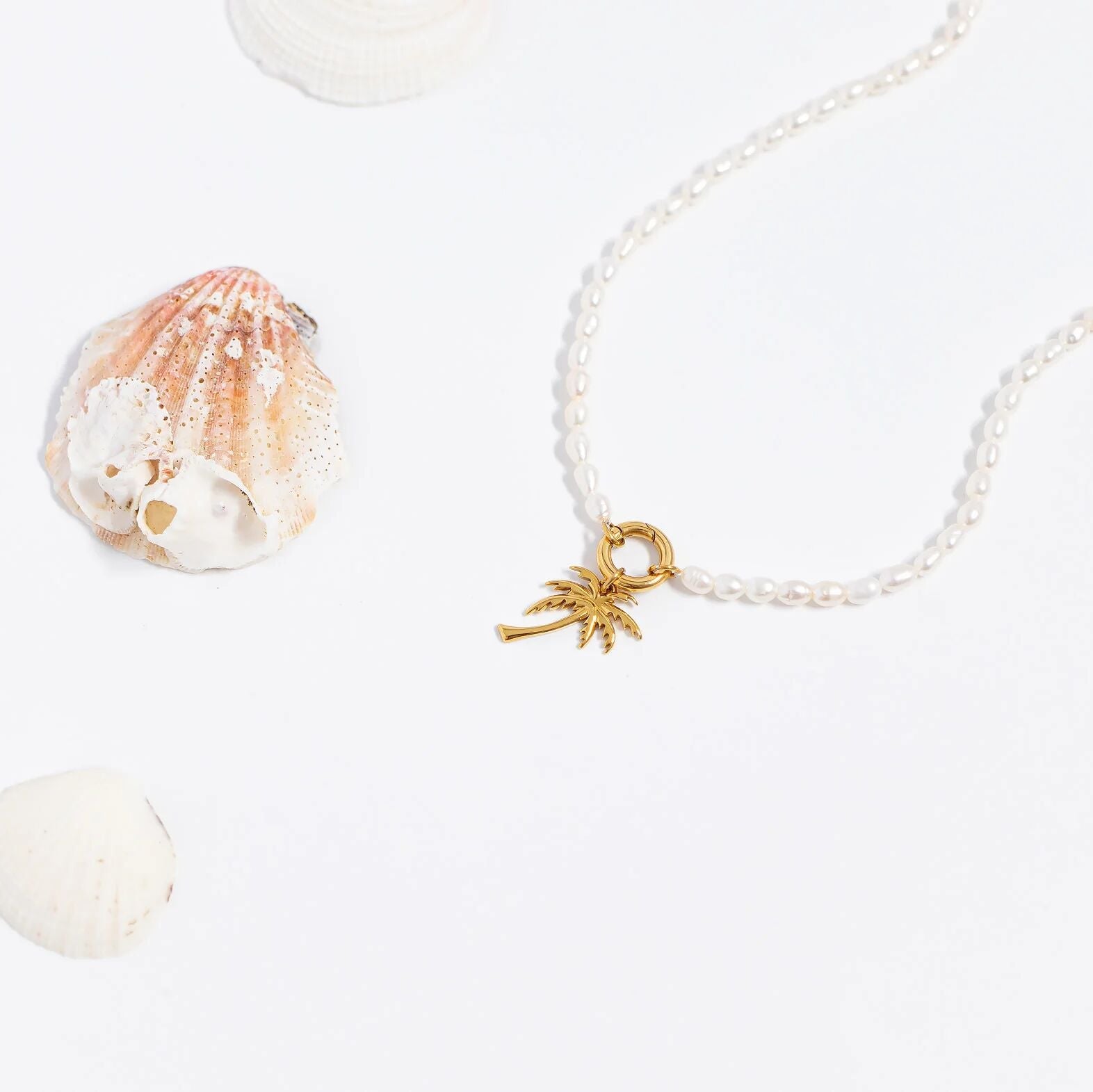Gold Palm Tree Charm – 18K Gold Jewelry | PVD Coated Stainless Steel Pendant