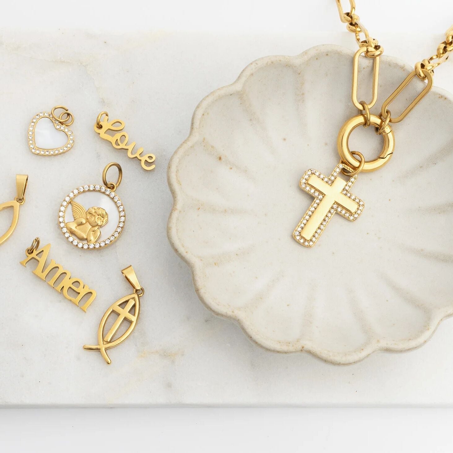 Gold Paperclip Necklace – 18K Gold PVD Stainless Steel Long Charm Holder Chain