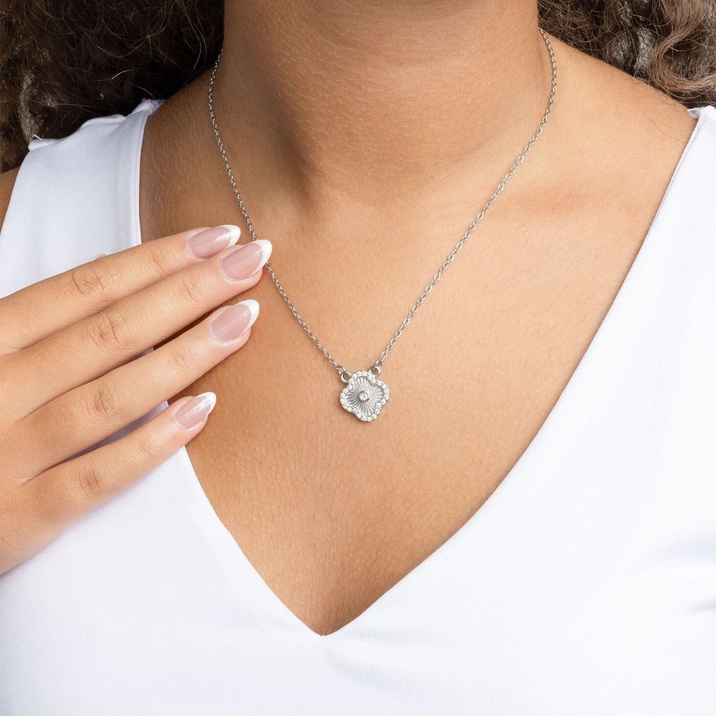 Gold Floral Necklace – 18K Gold PVD Stainless Steel Adjustable Chain Jewelry