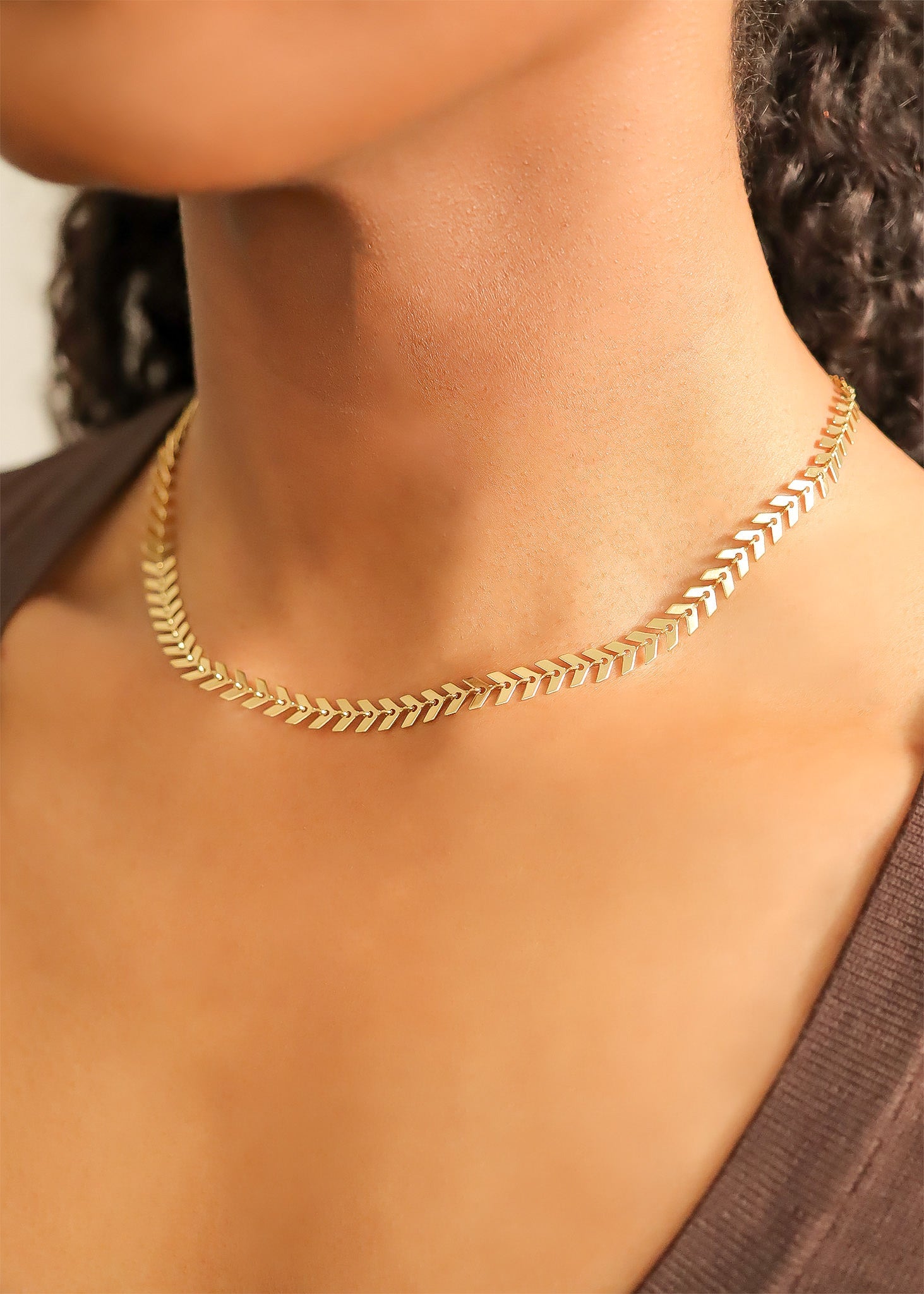 Chevron Chain Necklace – 18K Gold PVD Stainless Steel | Adjustable Length, Hypoallergenic